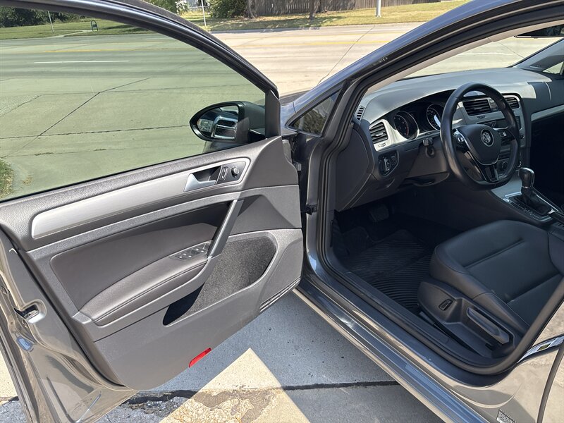 2016 Volkswagen Golf TSI S   - Photo 9 - Topeka, KS 66608