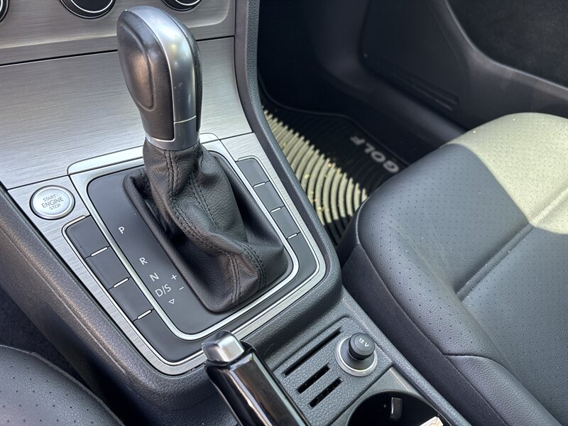 2016 Volkswagen Golf TSI S   - Photo 15 - Topeka, KS 66608