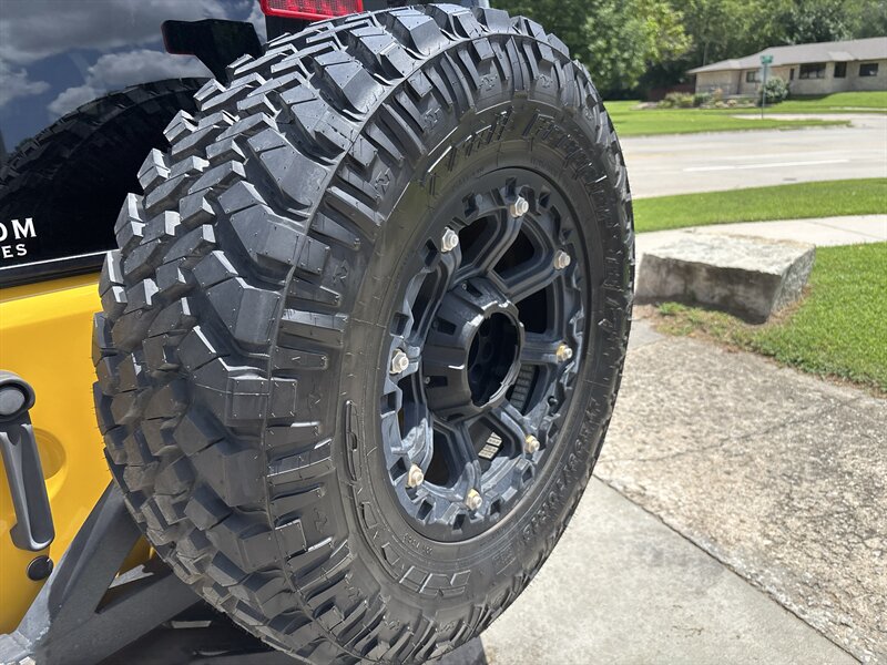 2015 Jeep Wrangler Unlimited Sport   - Photo 17 - Topeka, KS 66608