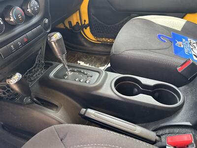 2015 Jeep Wrangler Unlimited Sport - Photo 14 - Topeka, KS 66608