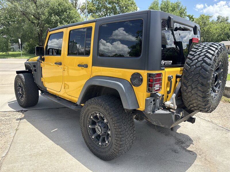 2015 Jeep Wrangler Unlimited Sport   - Photo 3 - Topeka, KS 66608