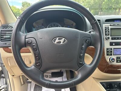 2009 Hyundai SANTA FE Limited   - Photo 18 - Topeka, KS 66608