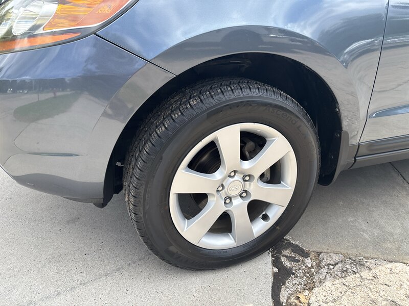 2009 Hyundai SANTA FE Limited   - Photo 10 - Topeka, KS 66608