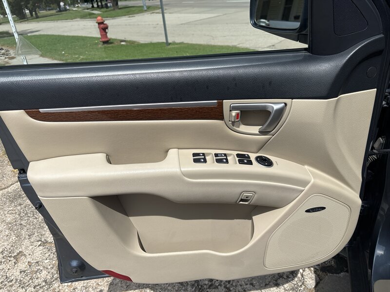 2009 Hyundai SANTA FE Limited   - Photo 14 - Topeka, KS 66608