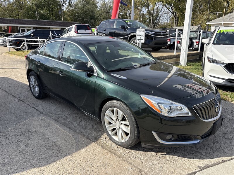 2016 Buick Regal Premium II photo 2