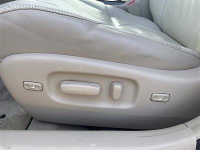 2012 Toyota Avalon   - Photo 14 - Topeka, KS 66608