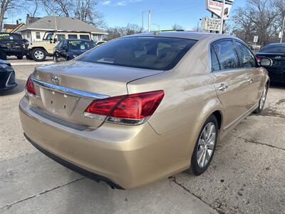 2012 Toyota Avalon   - Photo 3 - Topeka, KS 66608