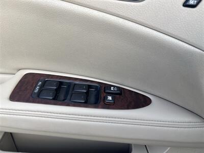 2012 Toyota Avalon   - Photo 13 - Topeka, KS 66608