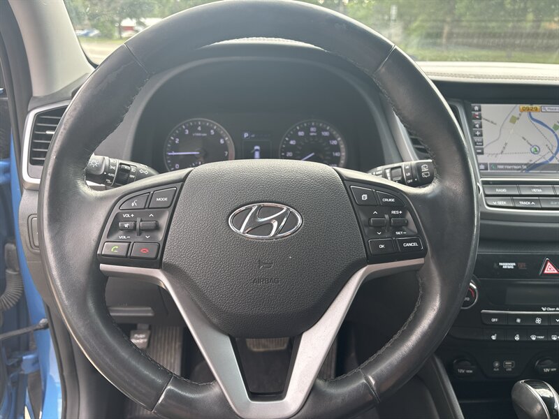 2018 Hyundai TUCSON Value - Photo 16 - Topeka, KS 66608