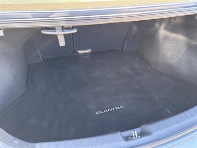 2018 Hyundai ELANTRA SEL   - Photo 21 - Topeka, KS 66608