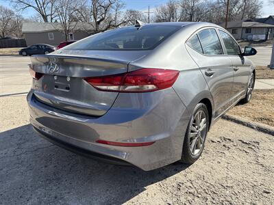 2018 Hyundai ELANTRA SEL   - Photo 3 - Topeka, KS 66608
