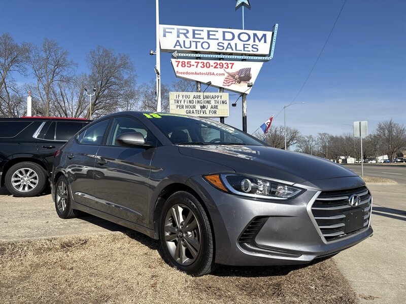 2018 Hyundai ELANTRA SEL   - Photo 1 - Topeka, KS 66608