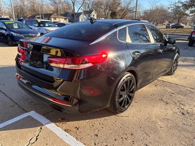 2016 Kia Optima LX   - Photo 6 - Topeka, KS 66608