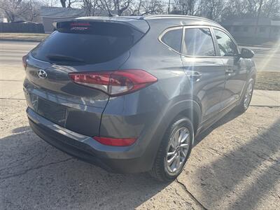 2016 Hyundai TUCSON SE - Photo 3 - Topeka, KS 66608