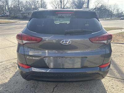 2016 Hyundai TUCSON SE - Photo 4 - Topeka, KS 66608