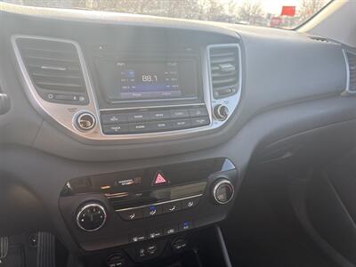 2016 Hyundai TUCSON SE - Photo 13 - Topeka, KS 66608