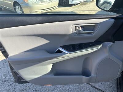 2015 Toyota Camry LE - Photo 12 - Topeka, KS 66608