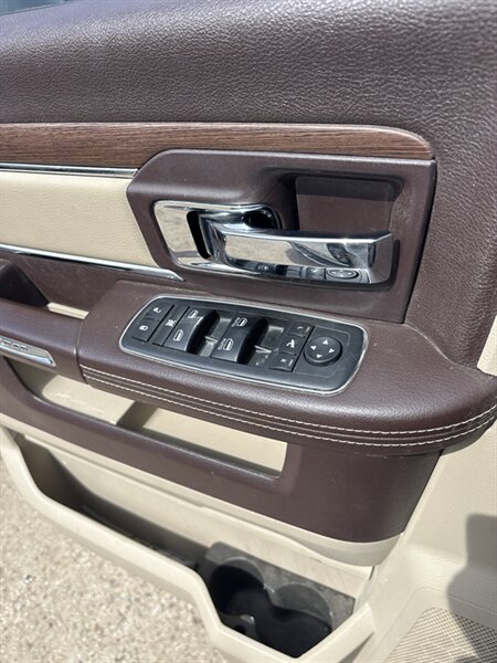 2014 RAM 1500 Laramie - Photo 5 - Topeka, KS 66608