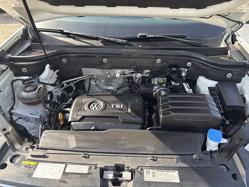 2020 Volkswagen Atlas S   - Photo 11 - Topeka, KS 66608