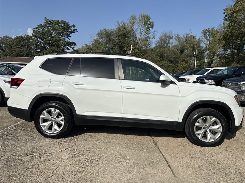 2020 Volkswagen Atlas S   - Photo 6 - Topeka, KS 66608