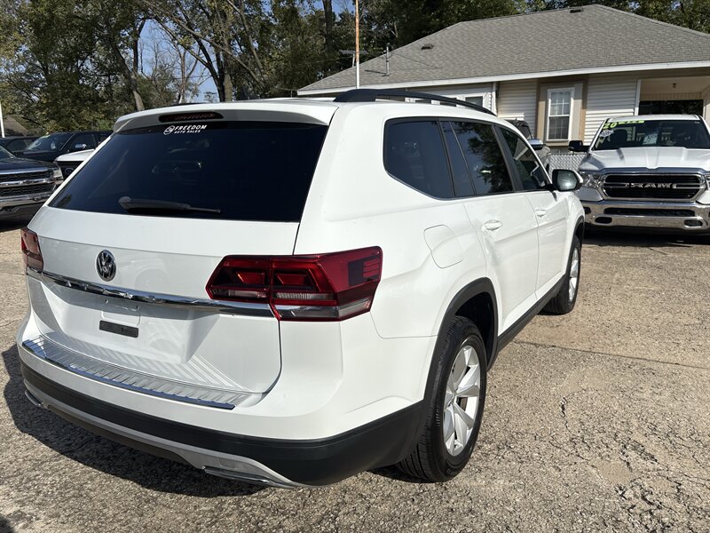 2020 Volkswagen Atlas S   - Photo 5 - Topeka, KS 66608