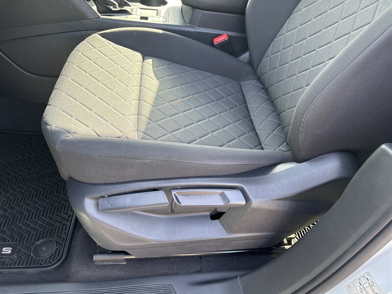 2020 Volkswagen Atlas S   - Photo 14 - Topeka, KS 66608