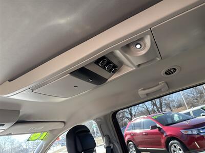 2016 Chrysler Town & Country Touring   - Photo 22 - Topeka, KS 66608