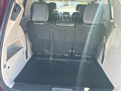 2016 Chrysler Town & Country Touring   - Photo 24 - Topeka, KS 66608