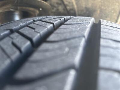 2016 Chrysler Town & Country Touring   - Photo 7 - Topeka, KS 66608