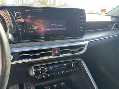 2021 Kia K5 EX   - Photo 17 - Topeka, KS 66608