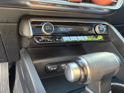 2021 Kia K5 EX   - Photo 18 - Topeka, KS 66608