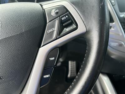 2013 Hyundai VELOSTER   - Photo 15 - Topeka, KS 66608