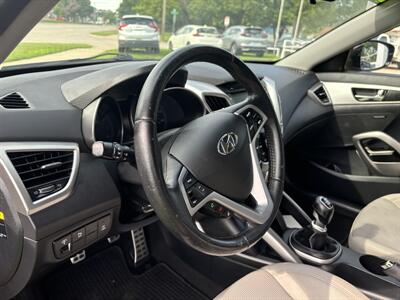 2013 Hyundai VELOSTER   - Photo 10 - Topeka, KS 66608