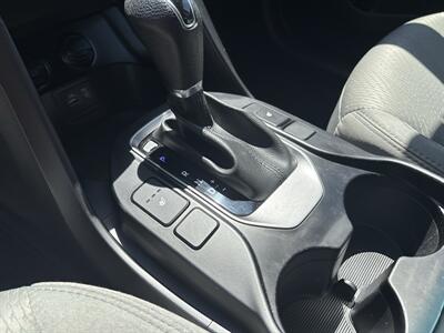 2018 Hyundai SANTA FE Sport 2.4L   - Photo 18 - Topeka, KS 66608