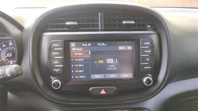 2020 Kia Soul LX   - Photo 17 - Topeka, KS 66608