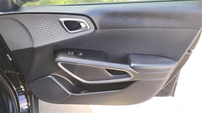 2020 Kia Soul LX   - Photo 25 - Topeka, KS 66608