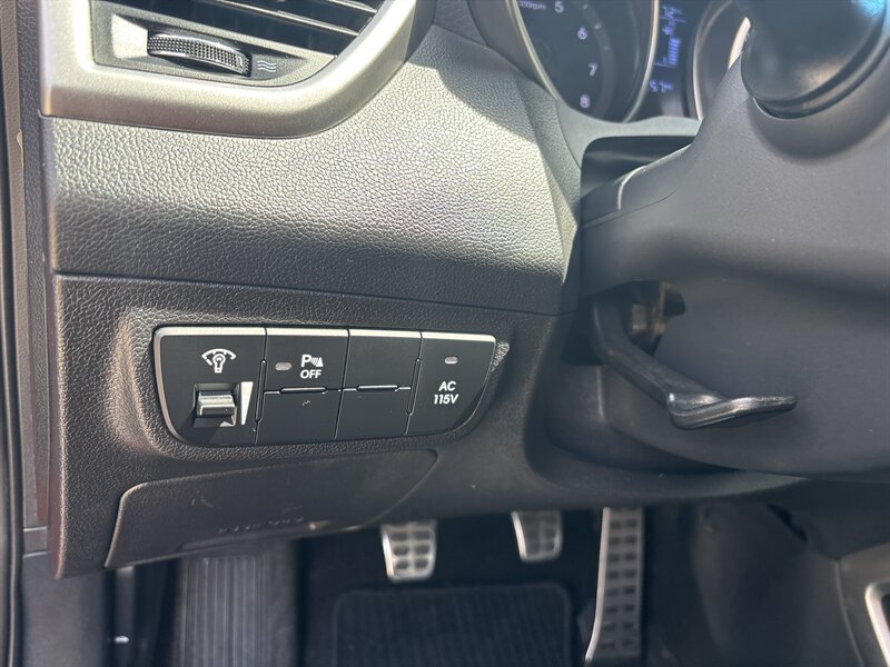 2014 Hyundai VELOSTER   - Photo 15 - Topeka, KS 66608