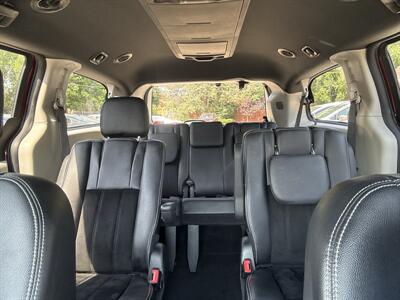 2018 Dodge Grand Caravan SXT - Photo 23 - Topeka, KS 66608