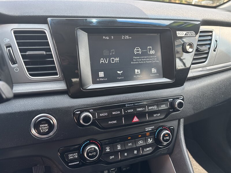 2019 Kia Niro LX   - Photo 16 - Topeka, KS 66608