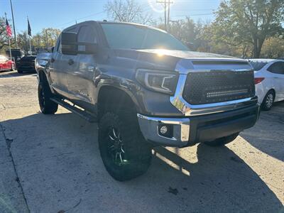 2017 Toyota Tundra SR5   - Photo 3 - Topeka, KS 66608