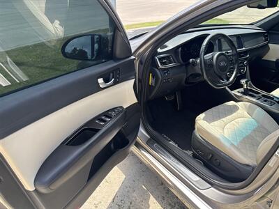 2016 Kia Optima SXL Turbo   - Photo 9 - Topeka, KS 66608
