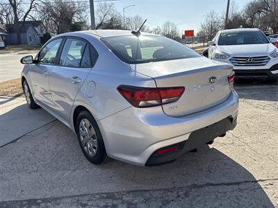2018 Kia Rio S   - Photo 4 - Topeka, KS 66608