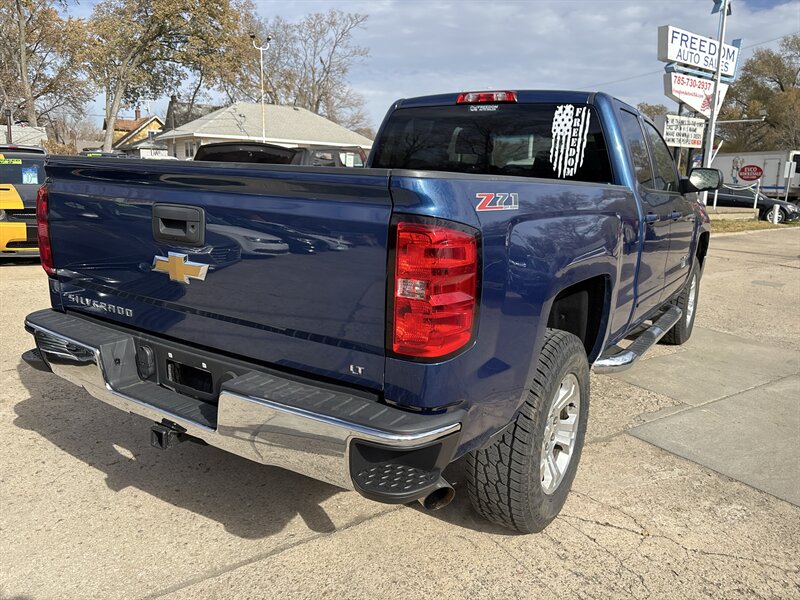 2015 Chevrolet Silverado 1500 LT Z71 photo 2