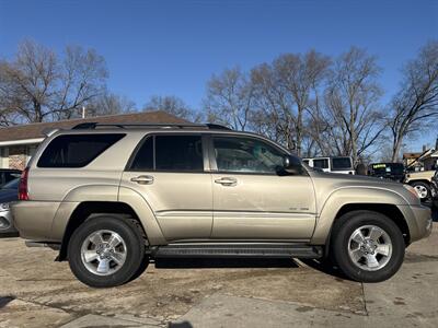 2004 Toyota 4Runner SR5   - Photo 2 - Topeka, KS 66608