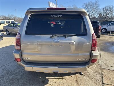 2004 Toyota 4Runner SR5   - Photo 4 - Topeka, KS 66608