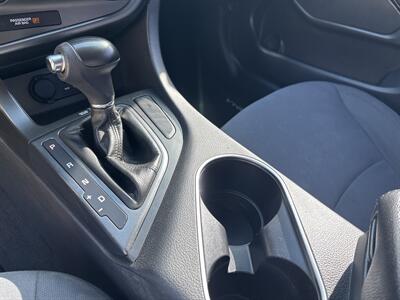 2015 Kia Optima LX   - Photo 17 - Topeka, KS 66608