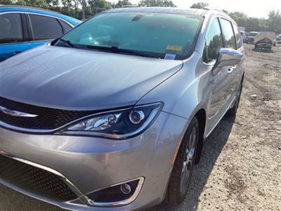 2018 Chrysler Pacifica Limited Van