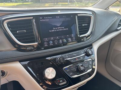 2018 Chrysler Pacifica Limited - Photo 16 - Topeka, KS 66608