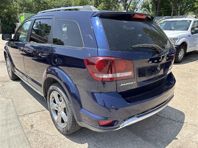 2017 Dodge Journey Crossroad   - Photo 8 - Topeka, KS 66608