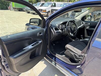 2017 Dodge Journey Crossroad   - Photo 13 - Topeka, KS 66608